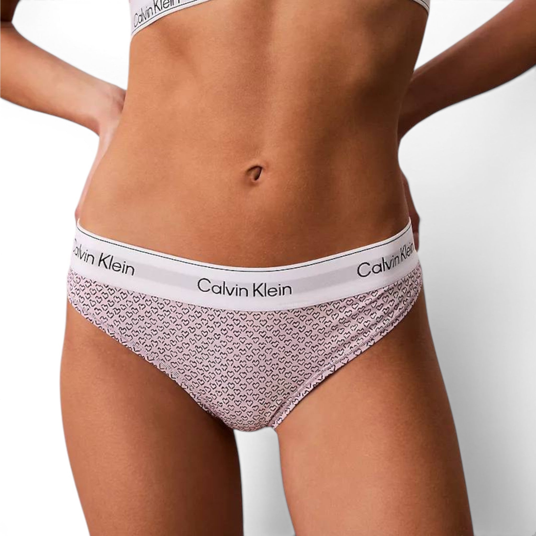 Tanga Calvin Klein Modern Cotton Con Estampado De Corazones