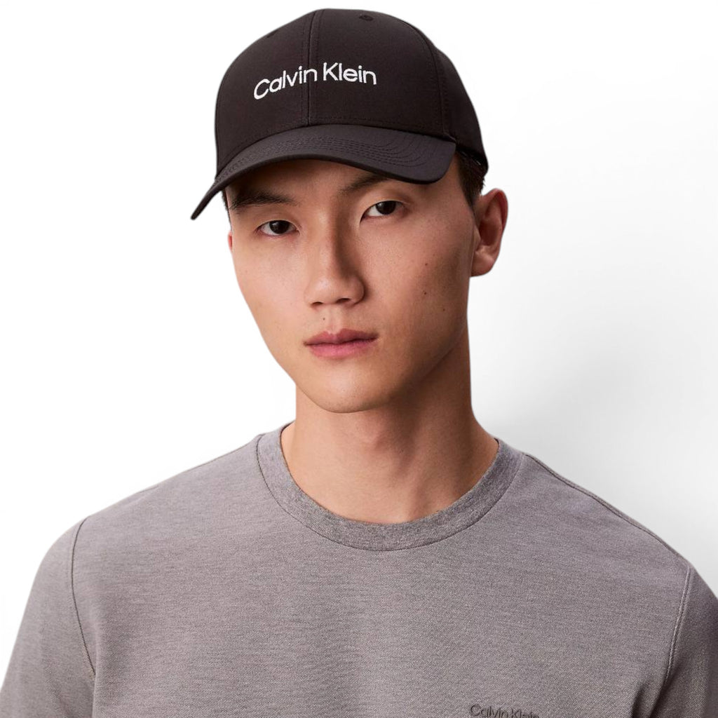 Gorra Calvin Klein Logo Bordado Frontal Negra